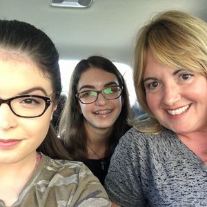 Meet your Posher, Lisa